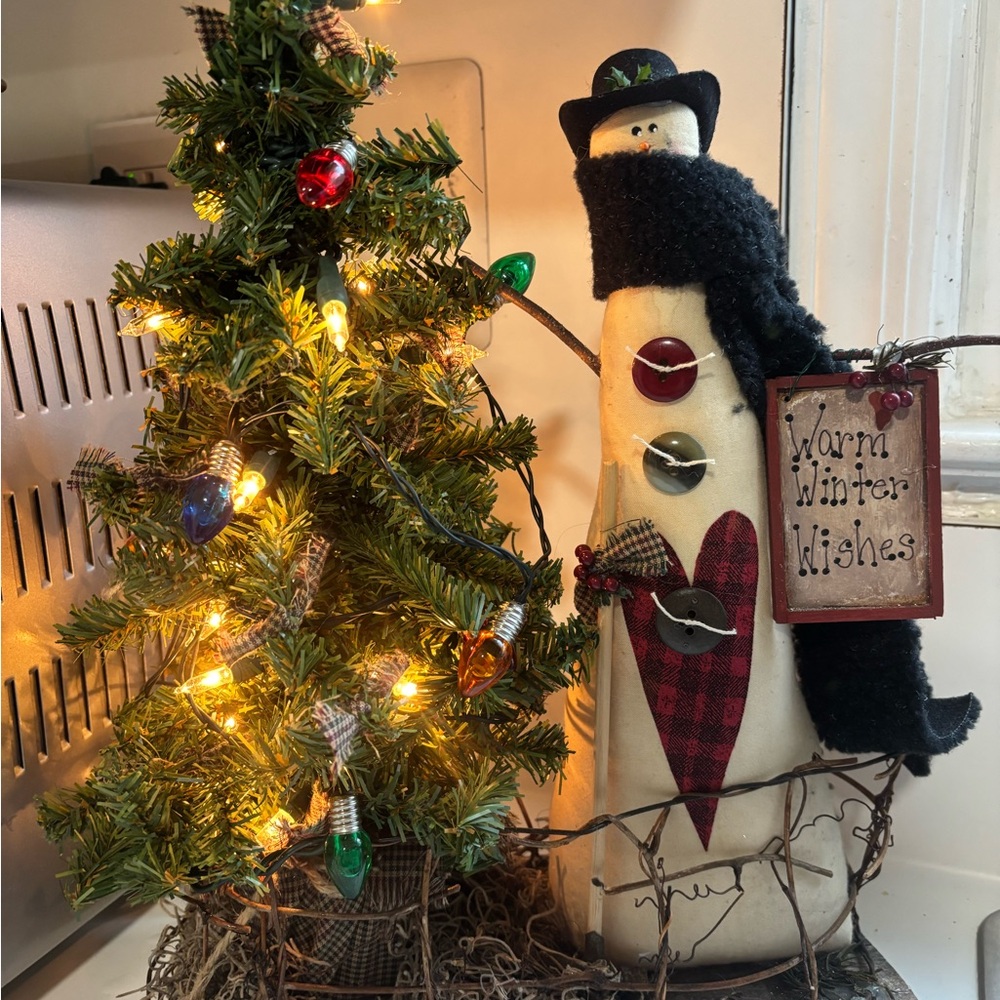 Festive Snowman and Tree Holiday Decor